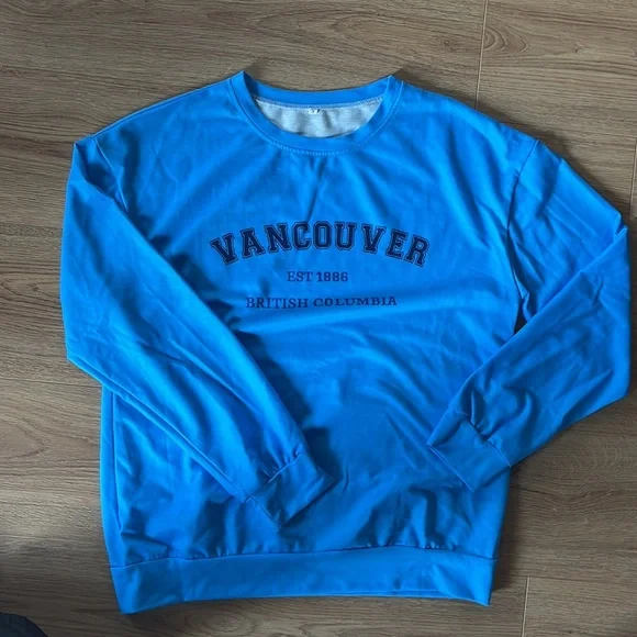 Crewneck - Picture 2 of 3